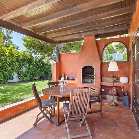 Hébergement de vacances Evergreen Saltwater Pool Villa By Bayside