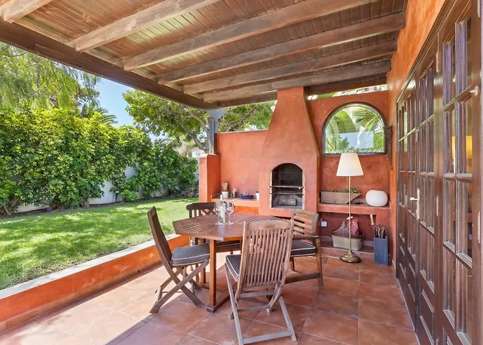 Hébergement de vacances Evergreen Saltwater Pool Villa By Bayside