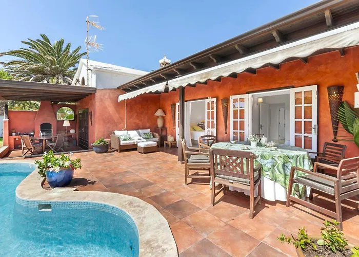 Evergreen Saltwater Pool Villa By Bayside Hébergement de vacances *