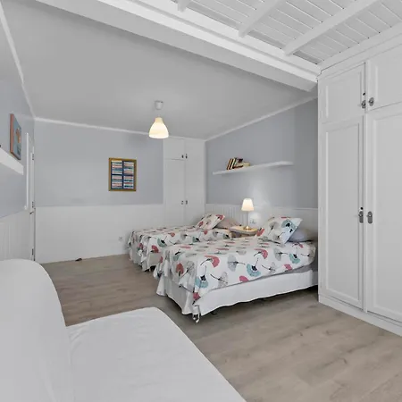 Evergreen Costa Teguise